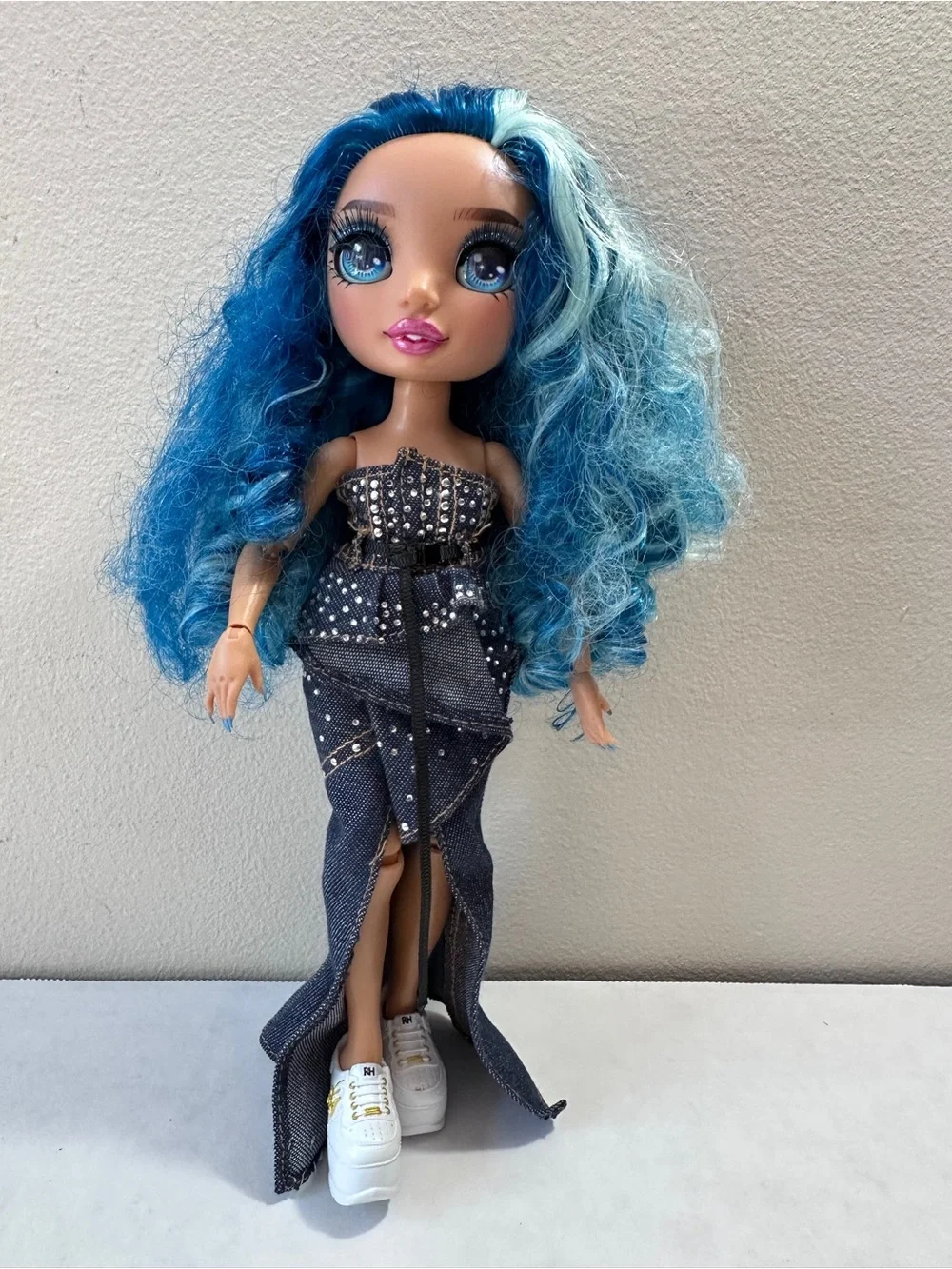 MGA Rainbow High Shadow High Doll Lot of 5 Costume Ball Junior PJ Skyler Violet